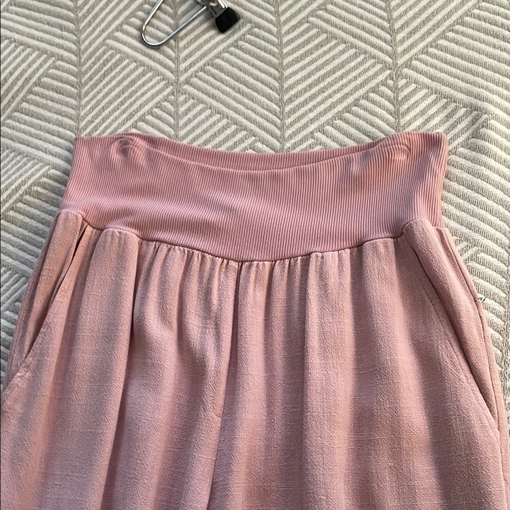 Elegant Pink Women's top and joggers - Picture 4 of 10